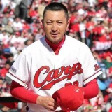 菊池涼介の妻でJALの元CA美人妻との馴れ初めから慰謝料8000万円スキャンダルまで
