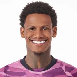 ジョアン・ペドロの生い立ちと家族｜父親が収監された壮絶な過去