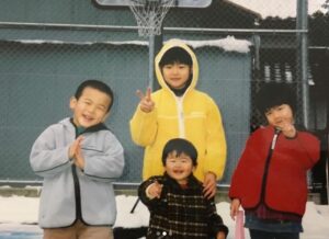 家族構成（4兄妹＋両親）の全体像