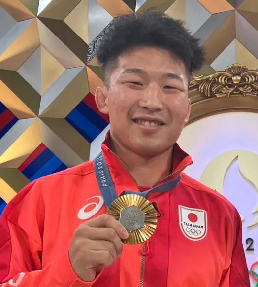 日下尚の両親と家族構成や兄弟情報｜国籍が韓国人の噂や祖父母まで