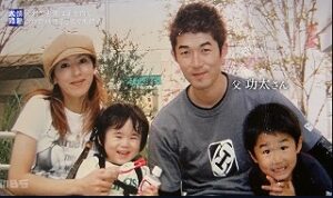 父親・佐々木功太の職業は葬儀屋だった？家族を支えた父の素顔