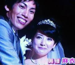 越川優の再婚相手はソプラノ歌手の麻衣｜結婚生活の概要